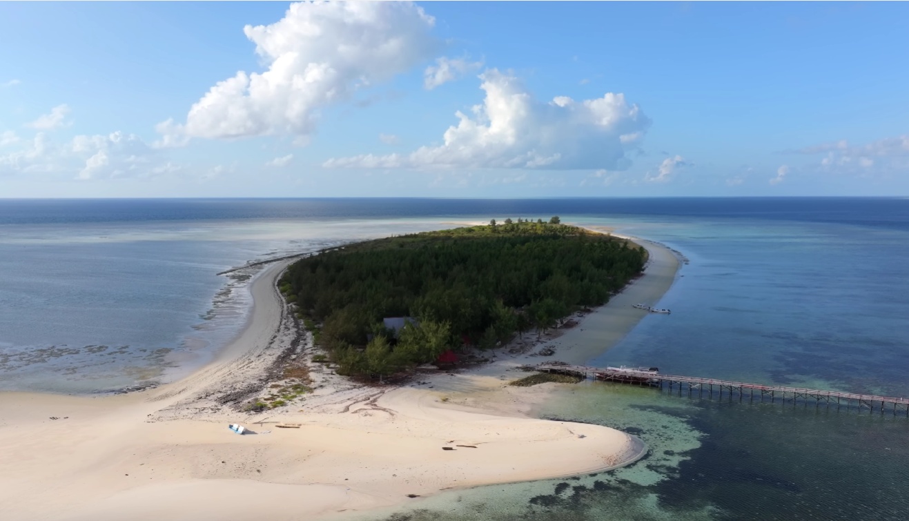 Taka Bonerate Atoll Expedition: Giant Coral Reefs & Baby Shark Lagoons