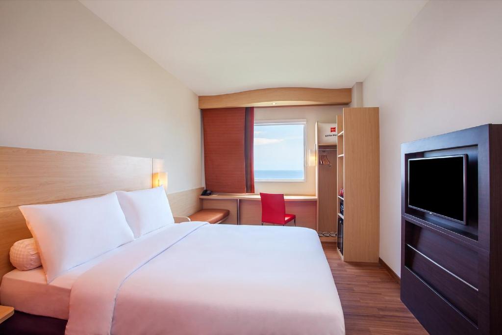 Ibis Manado City Center Boulevard