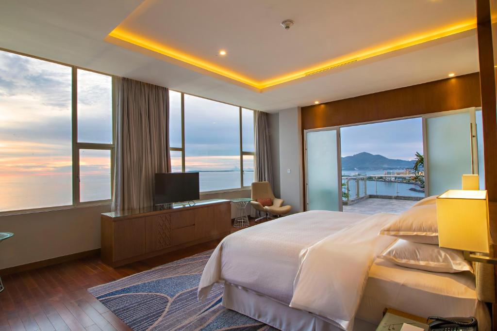 Four Points by Sheraton Manado