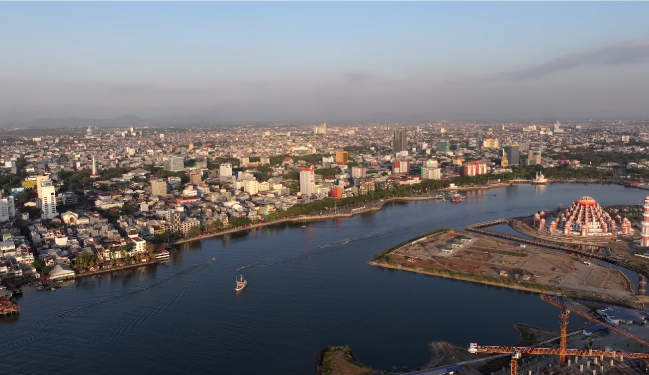 Makassar Heritage & Sunset Cruise: City Tour & Ocean Sunset
