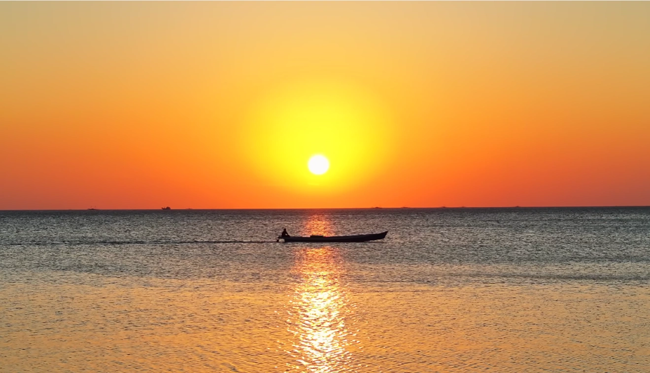 Selayar Island Escape: Pristine Reefs, Hidden Caves & Ocean Cliffs