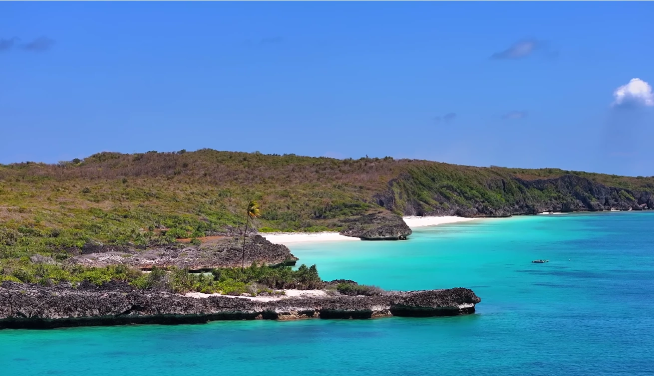 Selayar Island Escape: Pristine Reefs, Hidden Caves & Ocean Cliffs