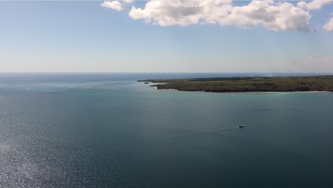 Selayar Island Escape: Pristine Reefs, Hidden Caves & Ocean Cliffs