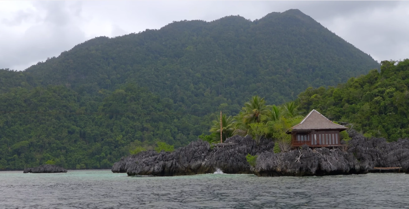 Sombori Island Hopping: Emerald Lagoons & The Raja Ampat of Sulawesi