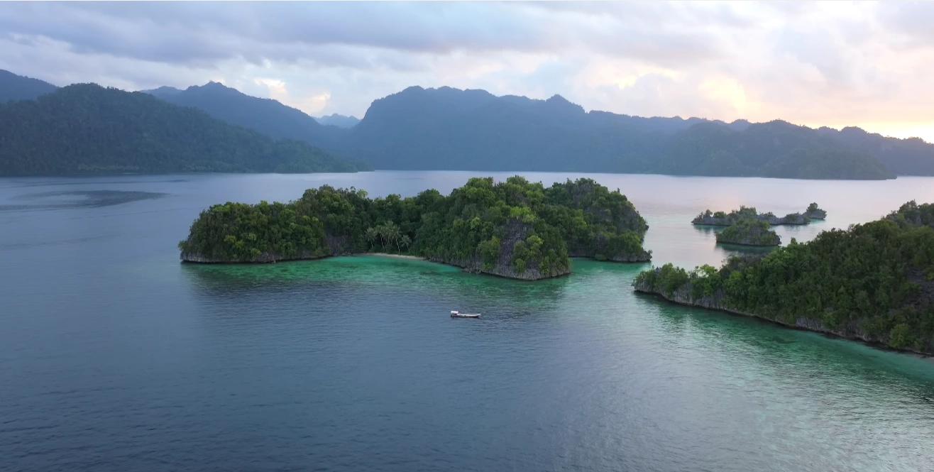 Sombori Island Hopping: Emerald Lagoons & The Raja Ampat of Sulawesi
