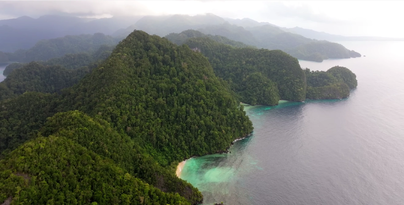 Sombori Island Hopping: Emerald Lagoons & The Raja Ampat of Sulawesi