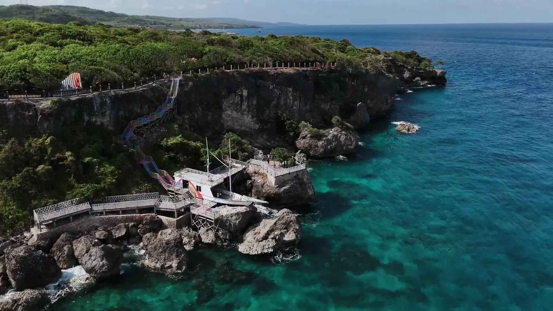 Bira Ocean Escape: Diving, Snorkeling & Phinisi Shipyards