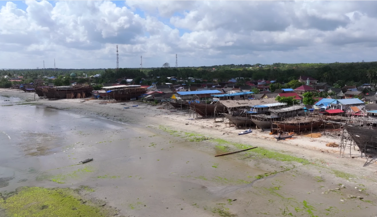 Bira Ocean Escape: Diving, Snorkeling & Phinisi Shipyards