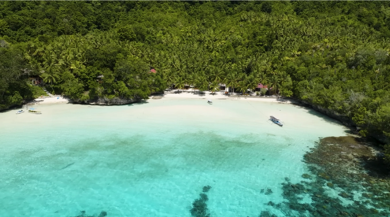 Hopping Pulau Togean: Snorkeling, Diving & Atol Tersembunyi