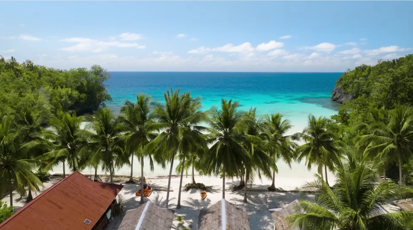 Hopping Pulau Togean: Snorkeling, Diving & Atol Tersembunyi
