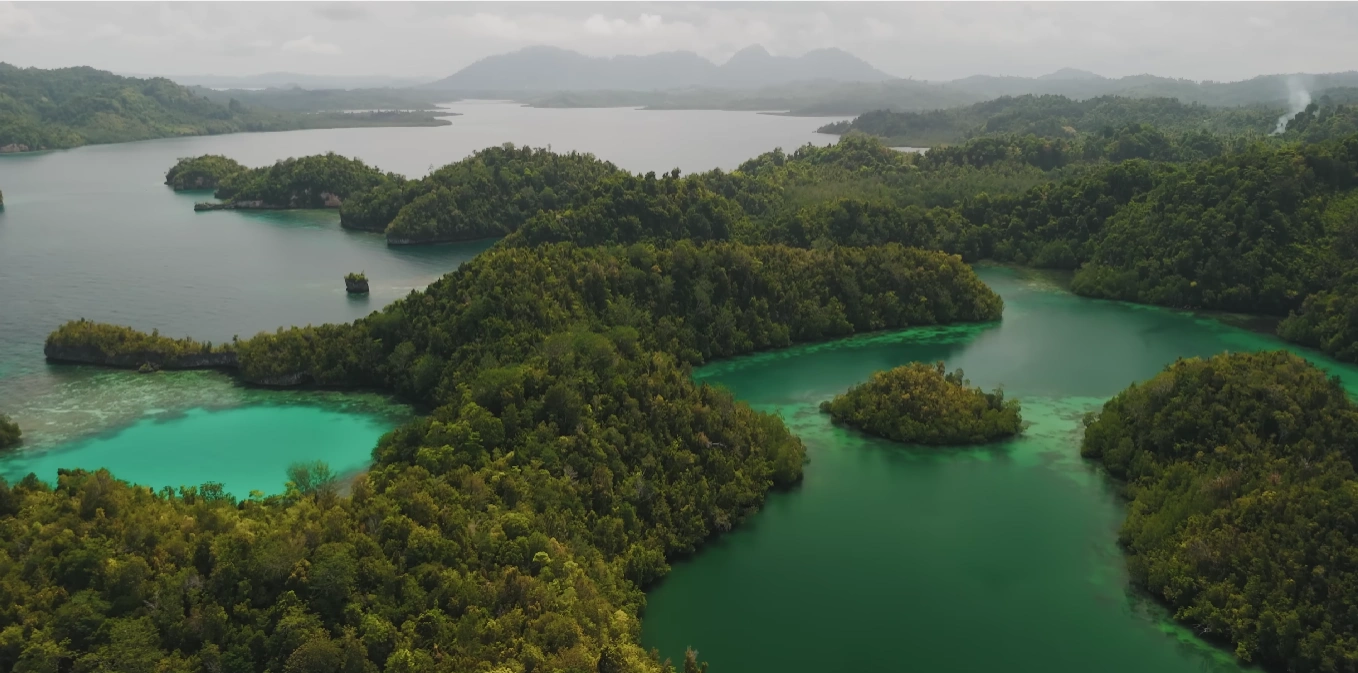 Hopping Pulau Togean: Snorkeling, Diving & Atol Tersembunyi